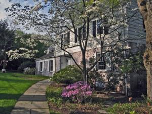 This beautiful house is currently listed at $945K on www.trulia.com