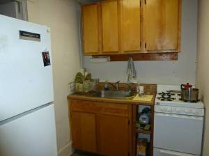 Kitchen in advertised apartment.