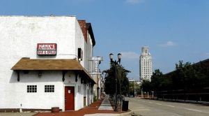 A newcomer to Camden, NJ asks the question: who is redevelopment for? (via thenextcity.org, Click to expand.)