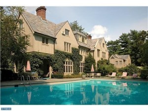 114 Elm Road, a 6-bed, 8-ba property available to rent for $11,000 per month. (click to expand.)