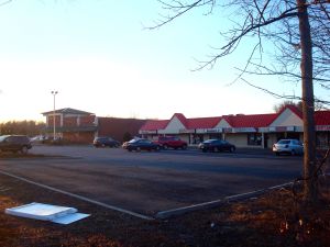 Another mall on Hwy 27 north of Princeton, with gaping expanses of unused parking on Black Friday 2013. (click to expand.)
