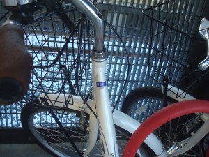 Each Zagster bike has an ID number on the frame, which is necessary to unlock it. This bike is '800'. (click to expand.)