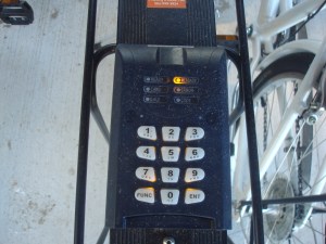 Lockbox containing key for bikeshare bike. (click to expand.)